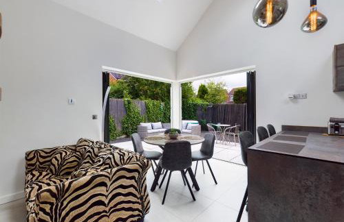 Contemporary 2 bedroom eco home with a twist - Photo 19