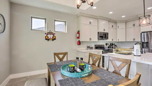 Stunning Laguna Vista Retreat with Pool and Grill - Photo 3