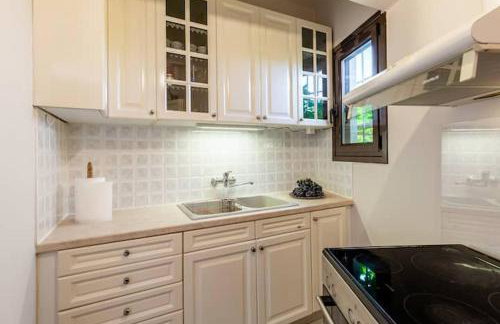 Mansion of 120 m2, with high ceilings and big yard - Foto 12