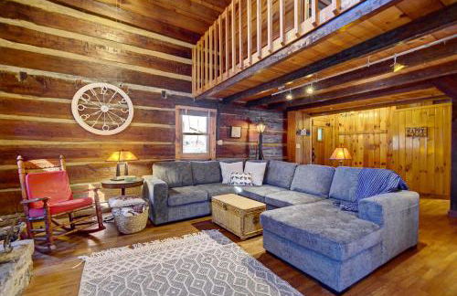 Cozy Log Cabin 6 Mi to Great Smoky Mtns NP! - Foto 5