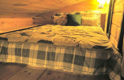 Modern Tiny House with Ski Access in Bennington, New Hamsphire - Foto 13