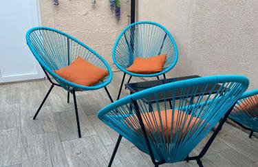 Blue House - Photo 23