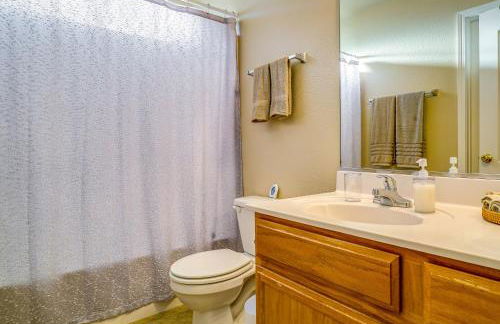 Sunny El Paso Home with Private Yard! - Foto 8