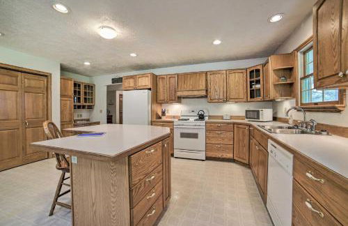 Family Friendly! Long Noble Lake Gem with Game Room - Foto 13