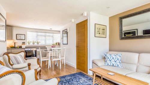 Charming Cottage with Garden - Pass the Keys - Foto 4