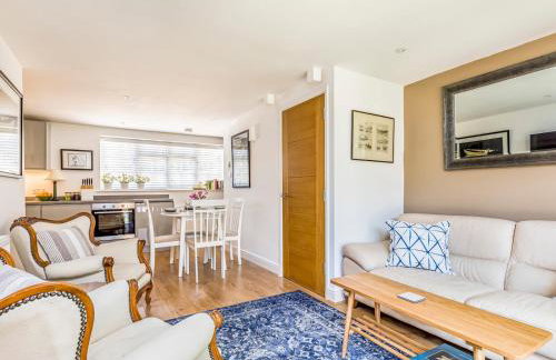 Charming Cottage with Garden - Pass the Keys - Foto 4