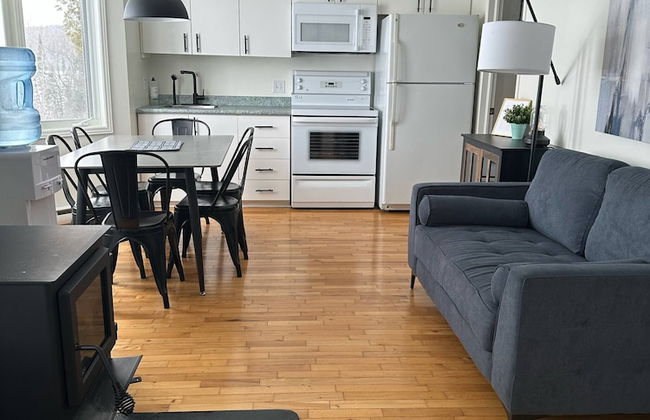 Renovated Chalet for Rent in Front of the Lake - Foto 11