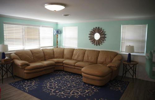 Dock House, Close to Camp Lejeune, water access, DOCK, king bed - Foto 40