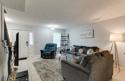 Prime Location With Balcony Near Broadway and Top Golf - Foto 18