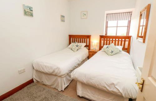 Beachcombers - Photo 12