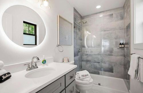 Sprawling Home 1 Mi to Downtown - Foto 20