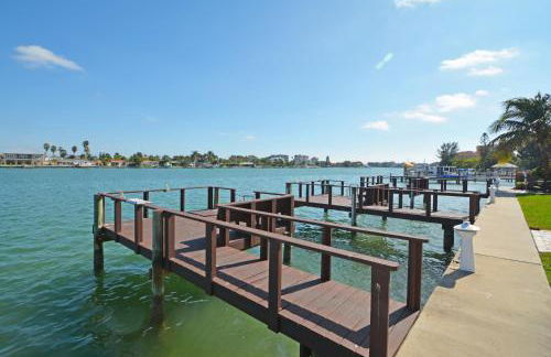 Westwinds Waterfront Resort - Foto 12