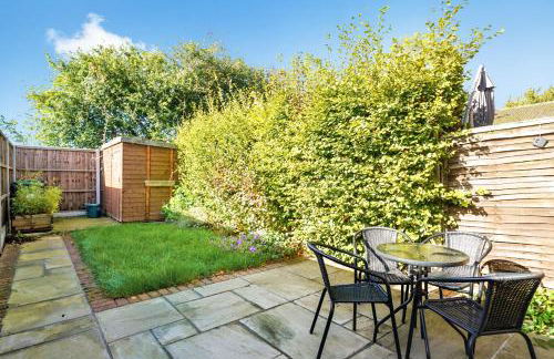 Bright 2BR Aylesbury Home, Sleeps 4, Parking, Work, Leisure, Friendly - Foto 31