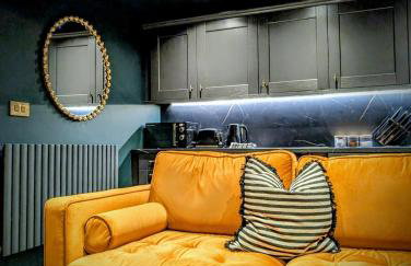 The Hideaway Bureau - Islay - Foto 1