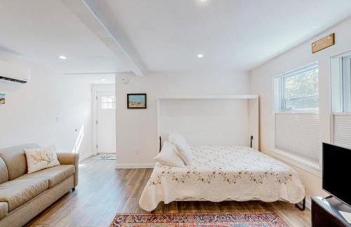 Shorebreeze Inn - Photo 16