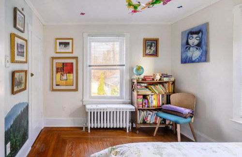Charming & Whimsical Historic River Home - Photo 33