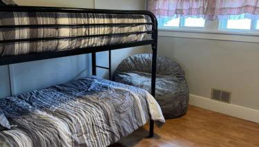 The Spruce House Family 4BR 2 Bath Great Location In Ogallala Close to Lake McConaughy - Foto 4