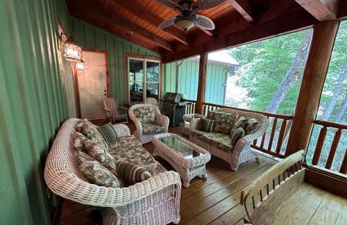 Luxury Mountain Retreat with views, fire pit, and creek - Foto 52