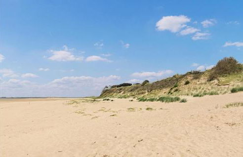 Beautiful Home In Créances With Wifi - Foto 27