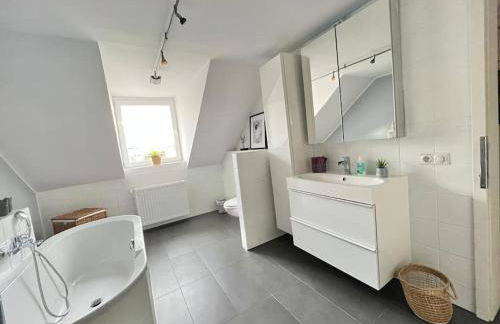 Tolle 2 Zimmer Wohnung Nähe ICE - Foto 24