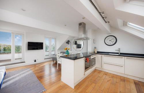 Stunning Penthouse Apartment - Sea view - Plymouth - Parking - By Habita Property - Foto 2