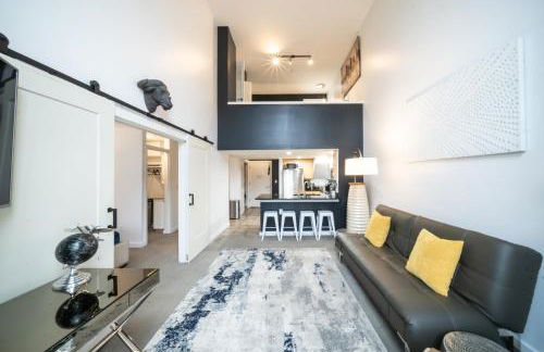 Modern Downtown Top Floor Penthouse With Bay Views - Foto 1