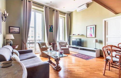 Rooftop in front of the Castle - Photo 27