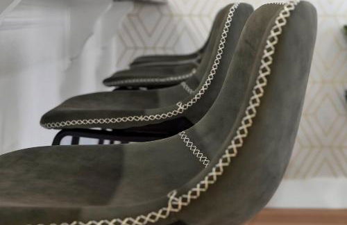 Trendy Retreat - Great Location - Fully Loaded - Foto 59