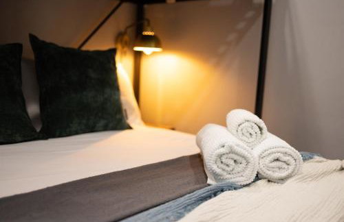 Central location Hot Tub Heated Pool Digital Game Table - Foto 38