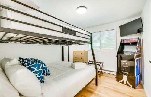 Deck and Community Perks Bright Pocono Lake Home! - Foto 17