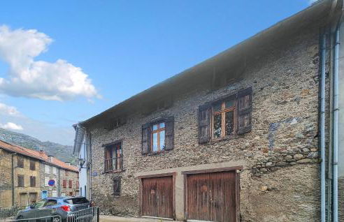 2 Bedroom Awesome Home In Les Cabannes - Foto 1