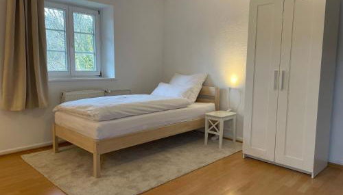 Wohnung mit 3 Schlafzimmern, Dachterrasse und Flussblick - Foto 4, wardrobe