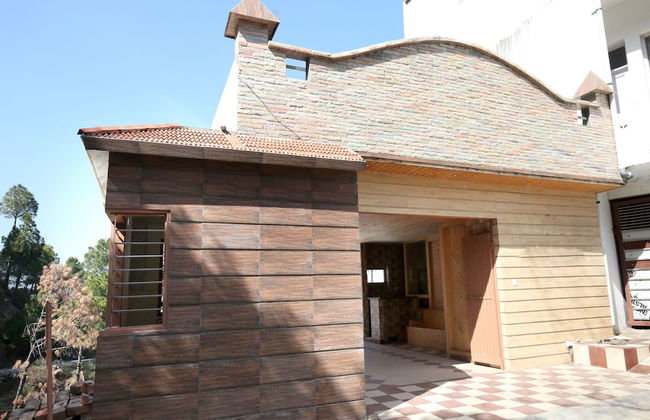 OYO 12170 Home Rustic Villa Kasauli - Photo 19