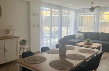 Beachfront Salou apartment with sea view - Foto 10