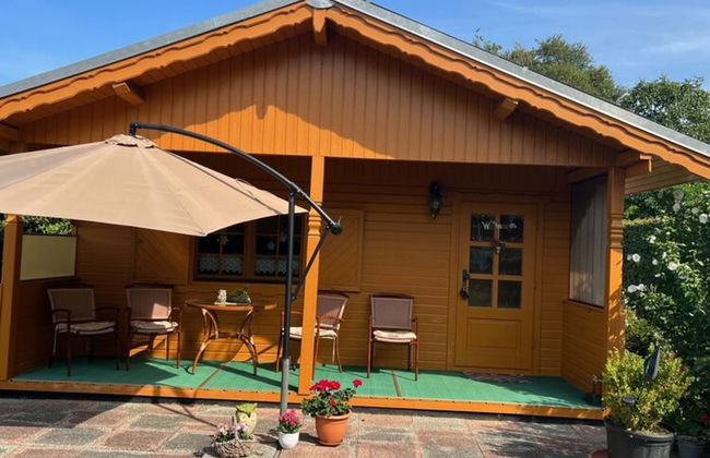 Log Cabin Near Baltic Sea Lighthouse - Foto 1