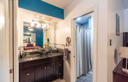 Remodeld5BR Modern Retreat with Covered Pool - Foto 9