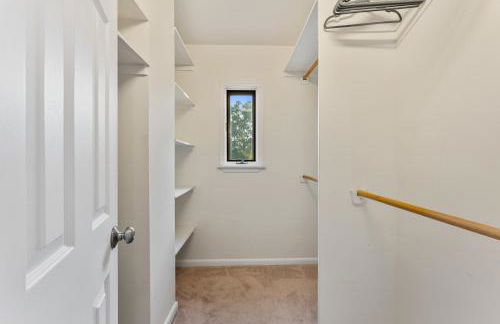 Patio Paradise Stylish 3BR Home with Gaming Room - Photo 24