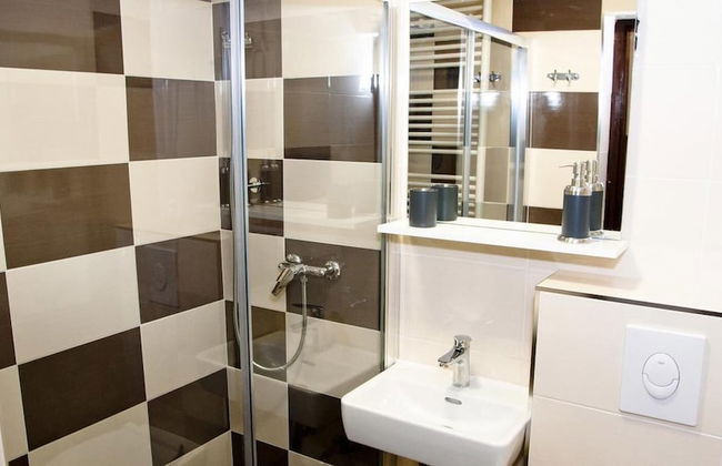 Veronika Group Radićeva - Photo 14