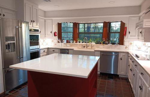 The Castle Hideaway Pool-16 plus-Guests-Game Room - Foto 37