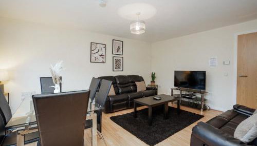 2BR Apartment with Parking Near Southside and Queens Park - Foto 2