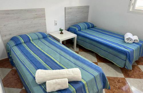 Apartment near sea beach and vibrant center - Photo 16