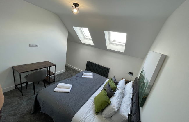 Brand New High Spec House with parking - Foto 3