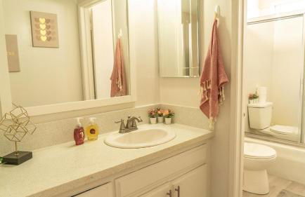 Redondo Huge 1Bedroom,3 Queens, close to Beach Sleeps 7 - Foto 25