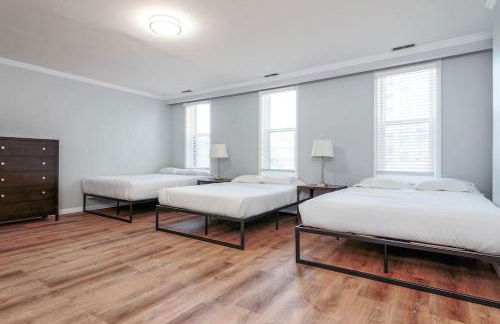 Beautiful Remodeled Penthouse Unit in Old Town - Foto 7