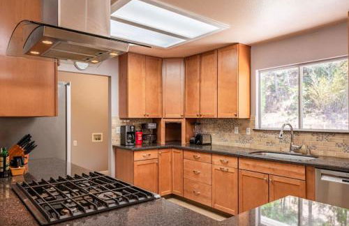 Alpine 4 Bedroom Retreat with Hot tub and Pool table - Foto 18