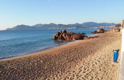 Ciel Bleu de Cannes - Appartement Vue Azur avec Piscines et Jardin - Foto 19