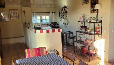 Appartement spacieux à Arles avec piscine et jardin partagé - Foto 3