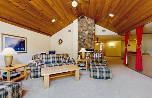 Fountain View Between Holes 1 & 2 - Foto 1