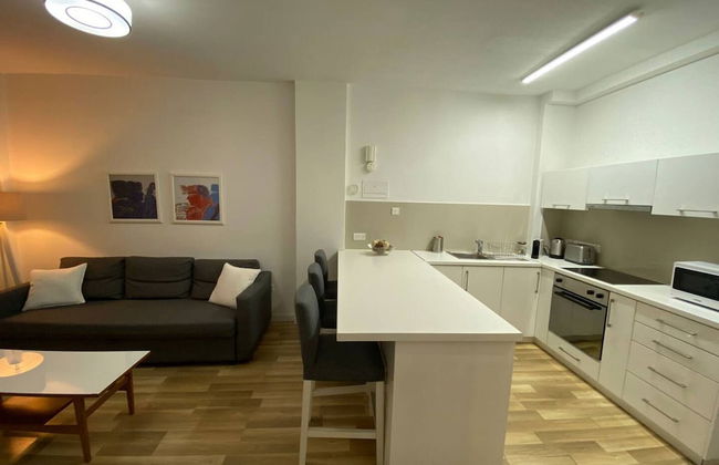 SeaBreeze City Center Flats by TrulyCyprus - Foto 47