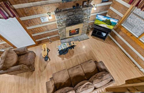 Little Bird Cabin by American Patriot Getaways - Foto 23